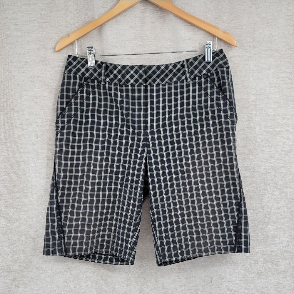 Cutter & Buck Black and White Plaid Women’s Golf Shorts